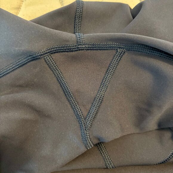 Lululemon Train Times Crop Navy Blue Leggings Women 8 - Picture 13 of 13